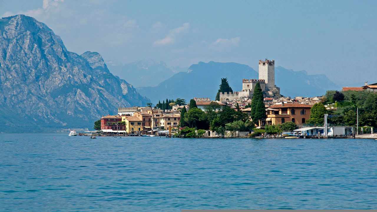 gardasee-malcesine-t-496849074.jpg