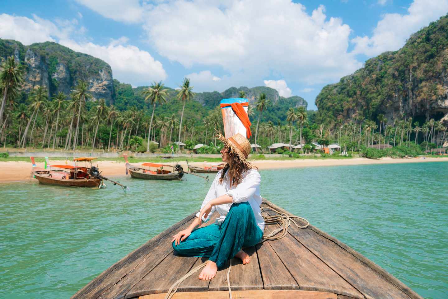 thailand-krabi-ao-nang-taxiboot-mit-frau-g-1477837964.jpg