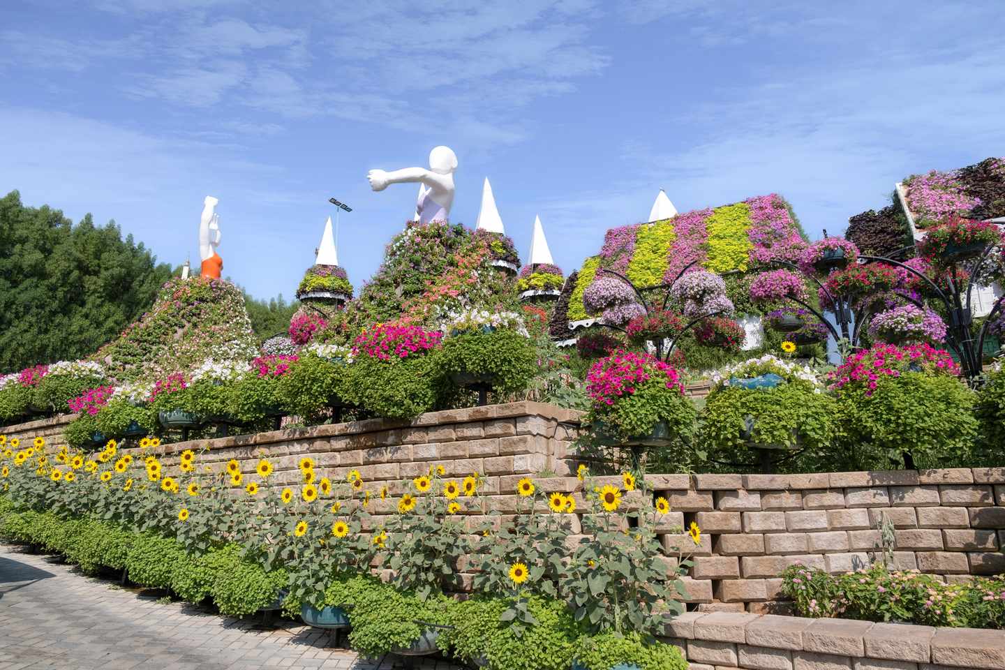 VAE_Dubai_Miracle-Garden_Blumenlandschaften-und-Figuren_MRY7638.jpg