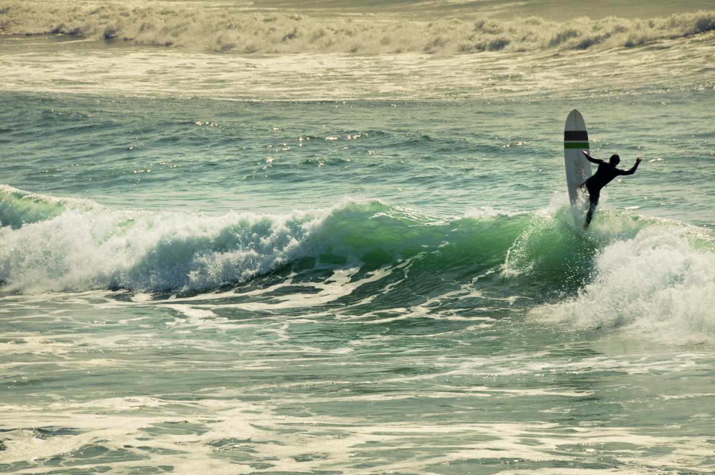 frankreich-atlantik-surfer-klein-g-118190606.jpg