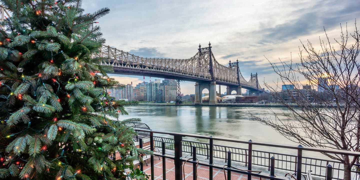 usa-new-york-brooklyn-bridge-an-weihnachten-g-1286045192.jpeg