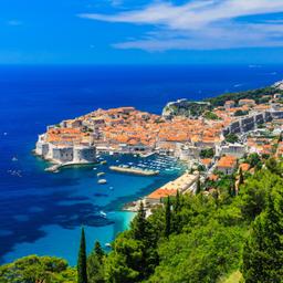 kroatien-dalmatien-dubrovnik-stadtansicht-klein-g-499518382.jpg