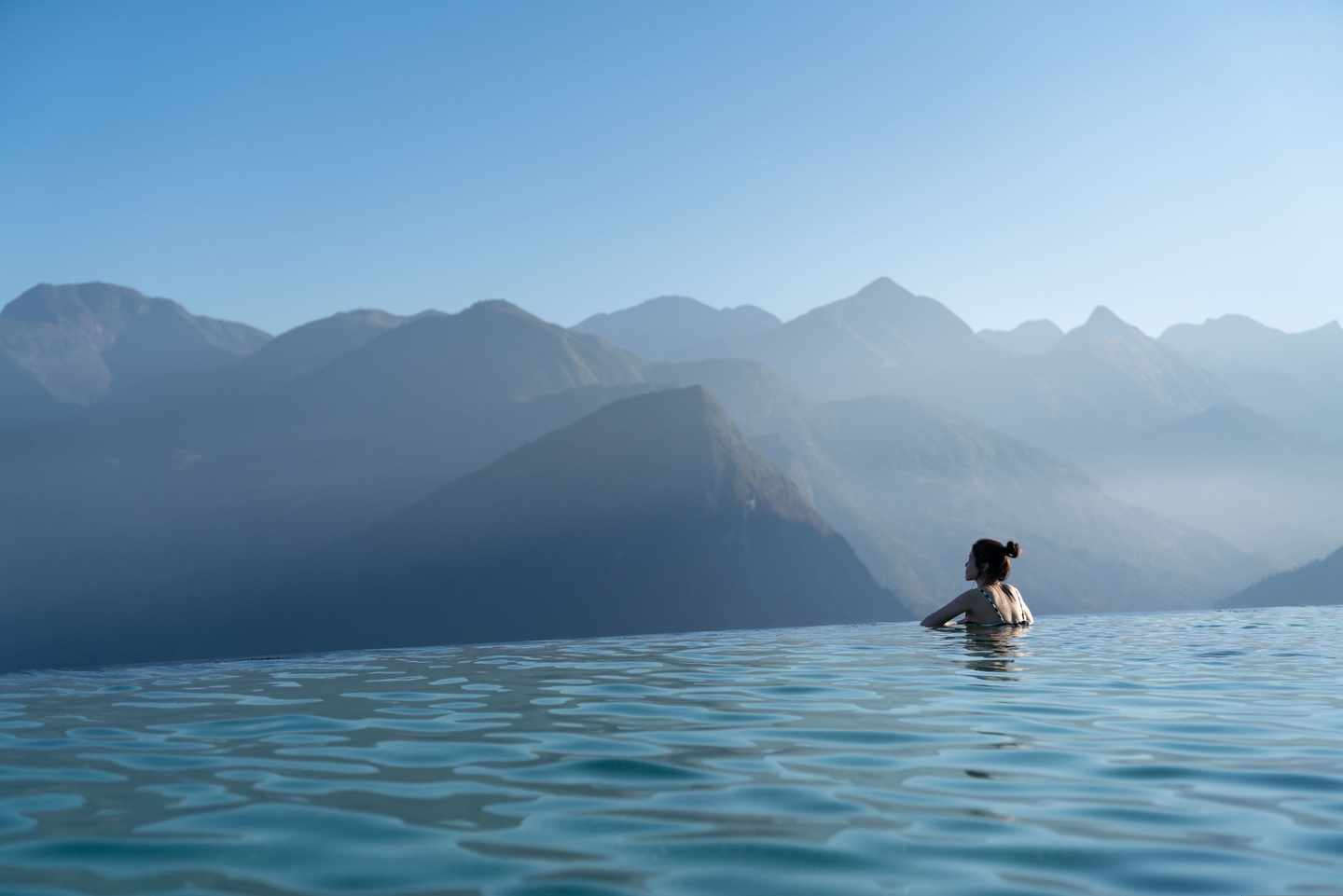 Infinity-Pool-g-1225826432.jpg