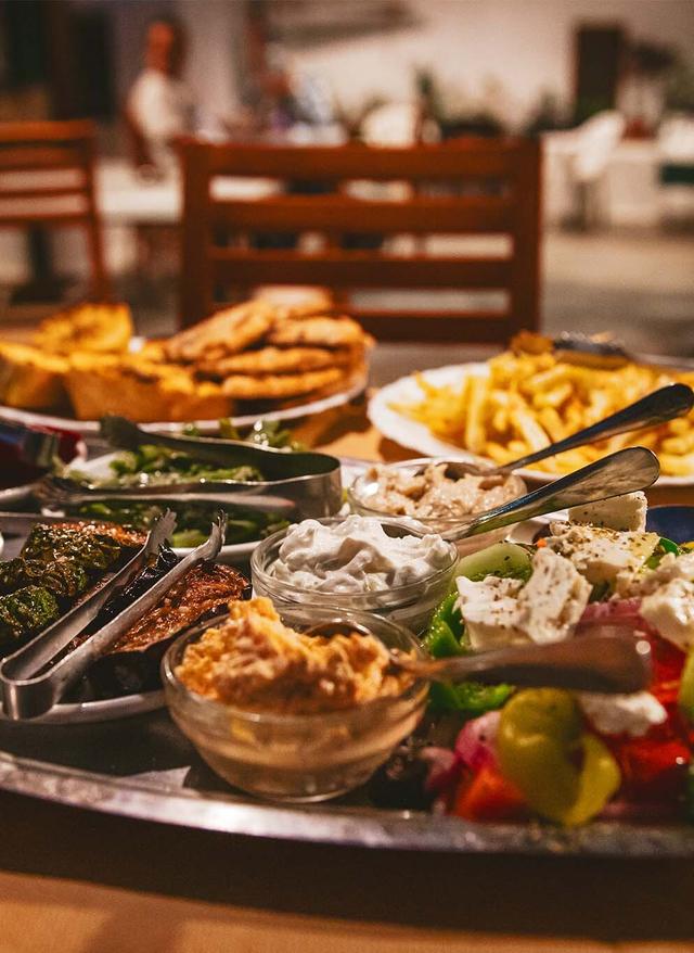 Rhodos: Restaurants zum Schlemmen wie die Götter griechenland-leckere-antipastiplatte-angerichtet-g-12916331743.jpg
