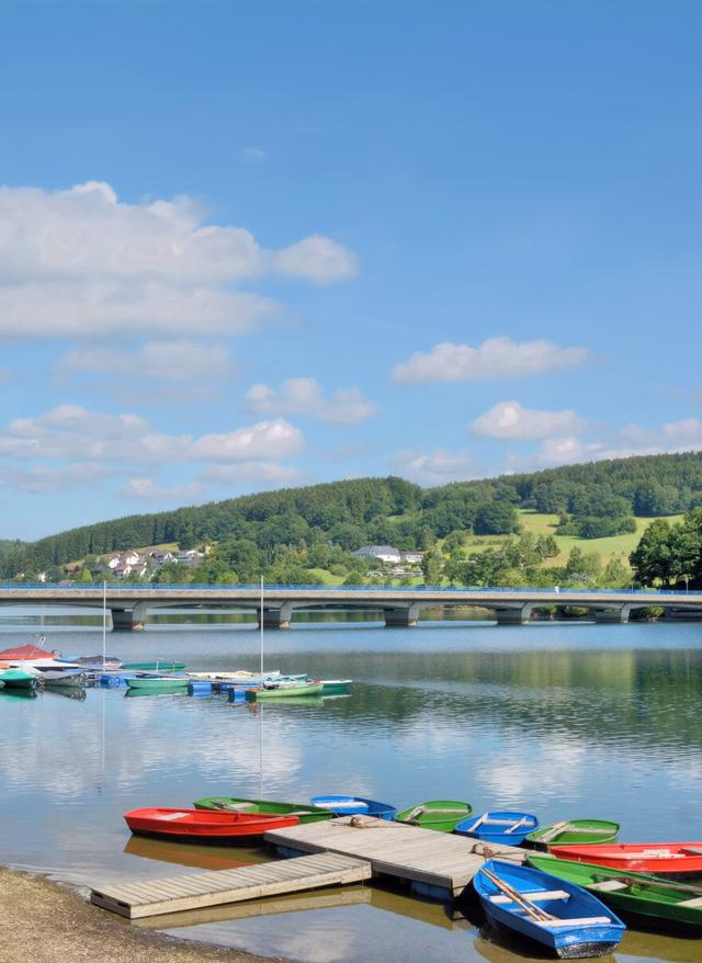 Zu den Angeboten Hotel im Sauerland mit Bahn - Listertalsperre
