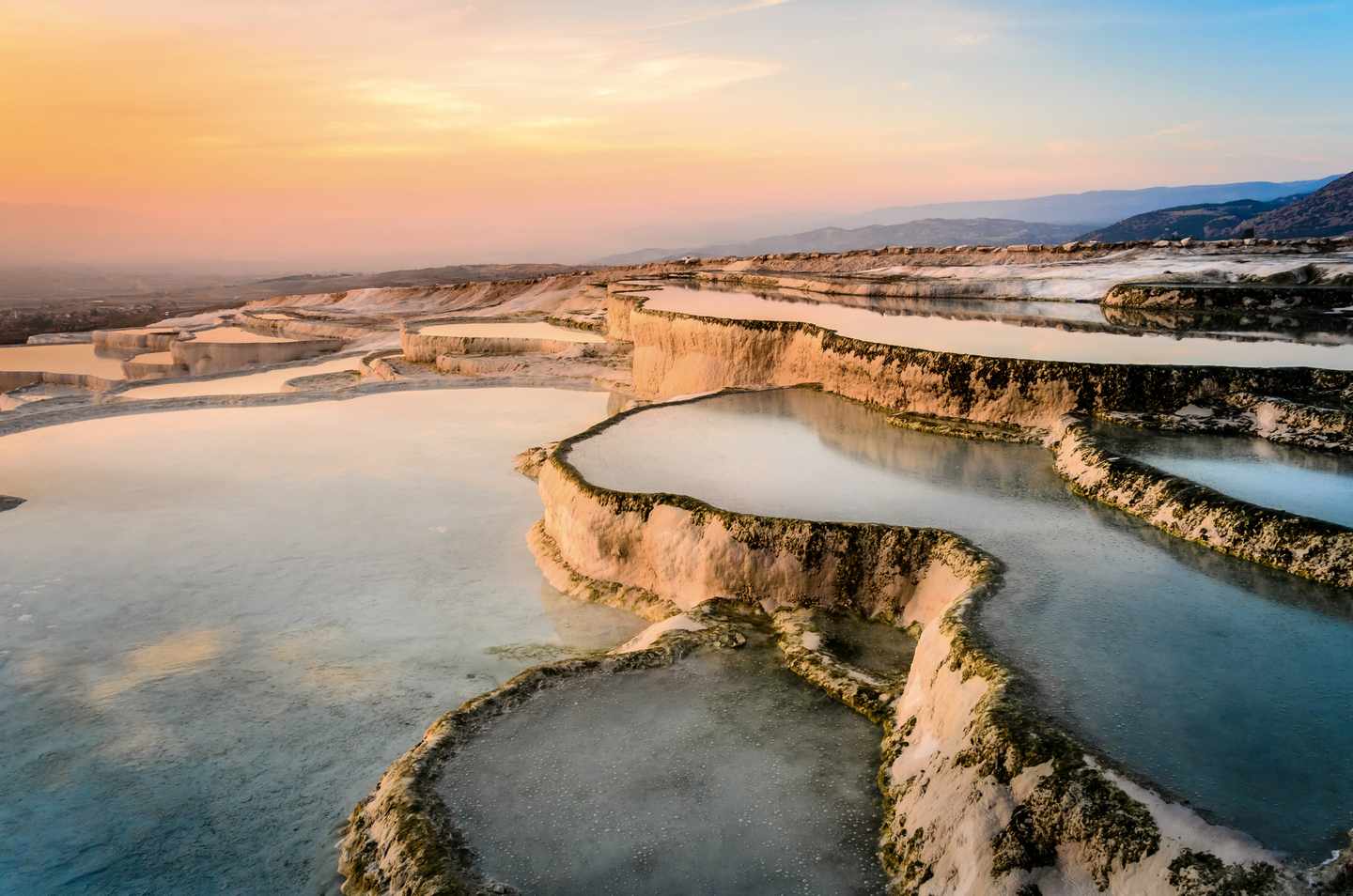 tuerkei-sonnenuntergang-in-pamukkale-g-539479634.jpg