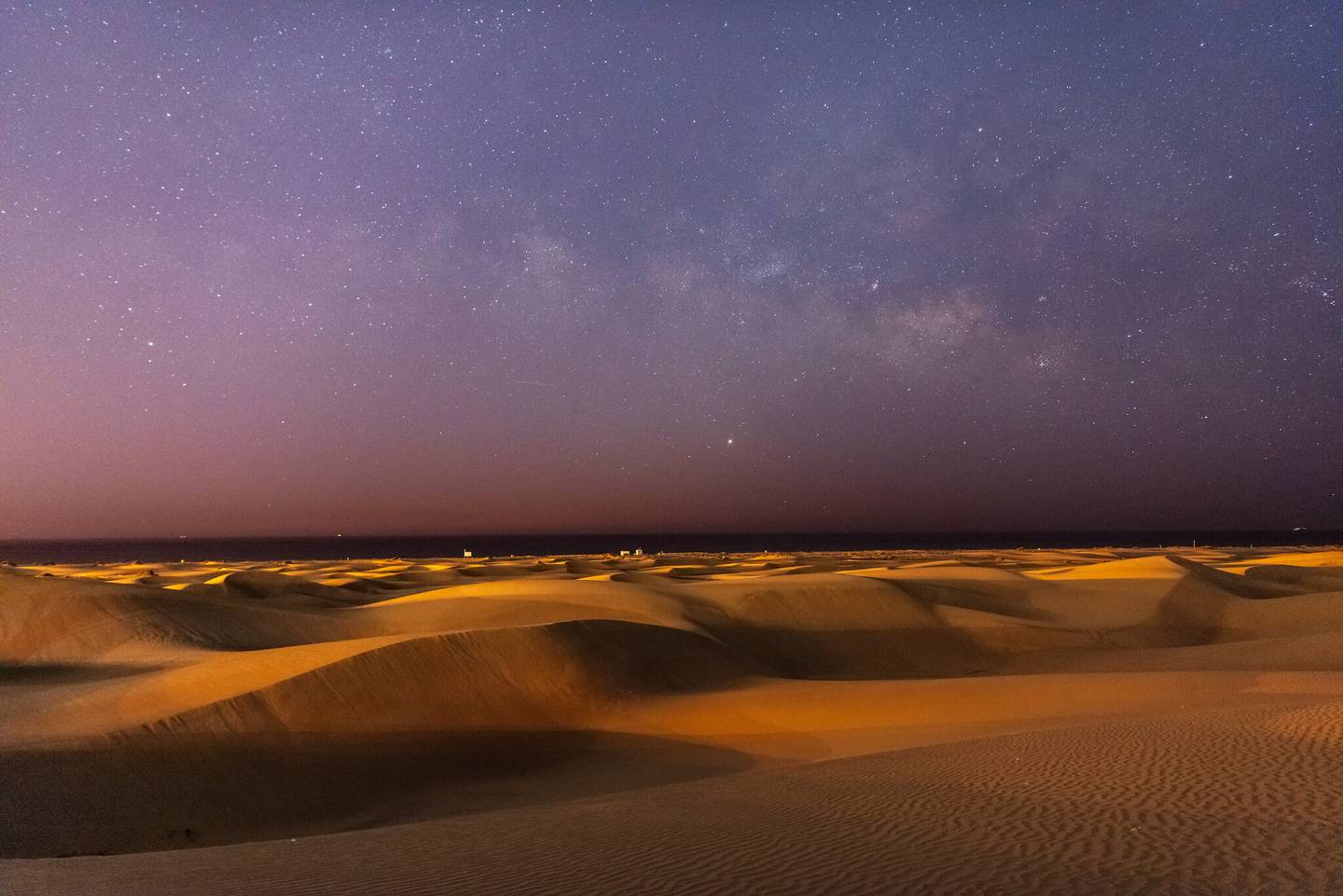 spanien-kanaren-gran-canaria-maspalomas-bei-nacht-g-1209742121.jpg
