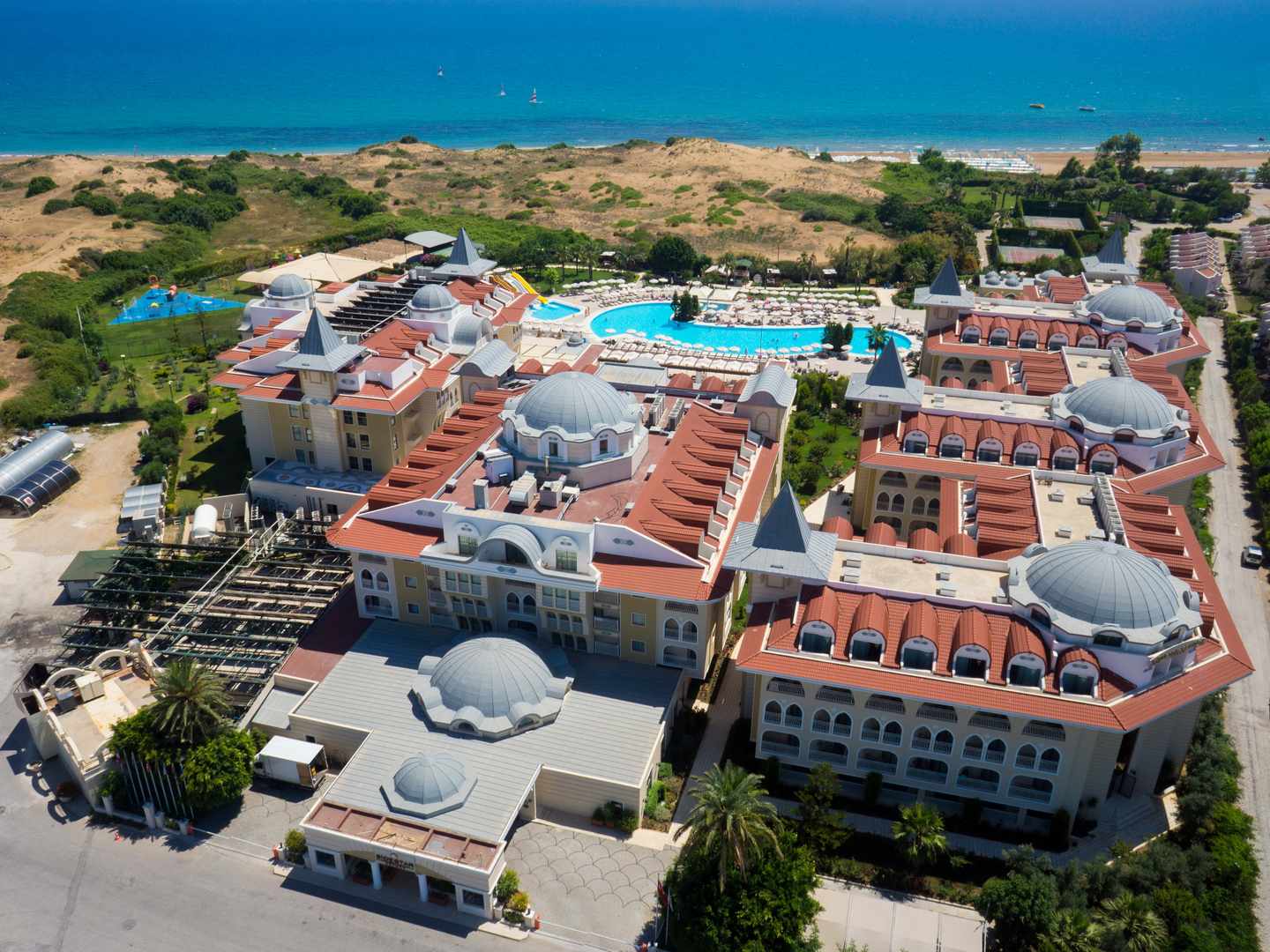 blt97324734d5f1f66e-sidestar-resort-luftaufnahme-hotelanlage-pa-sidestar.jpg Side Star Resort - Luftaufnahme