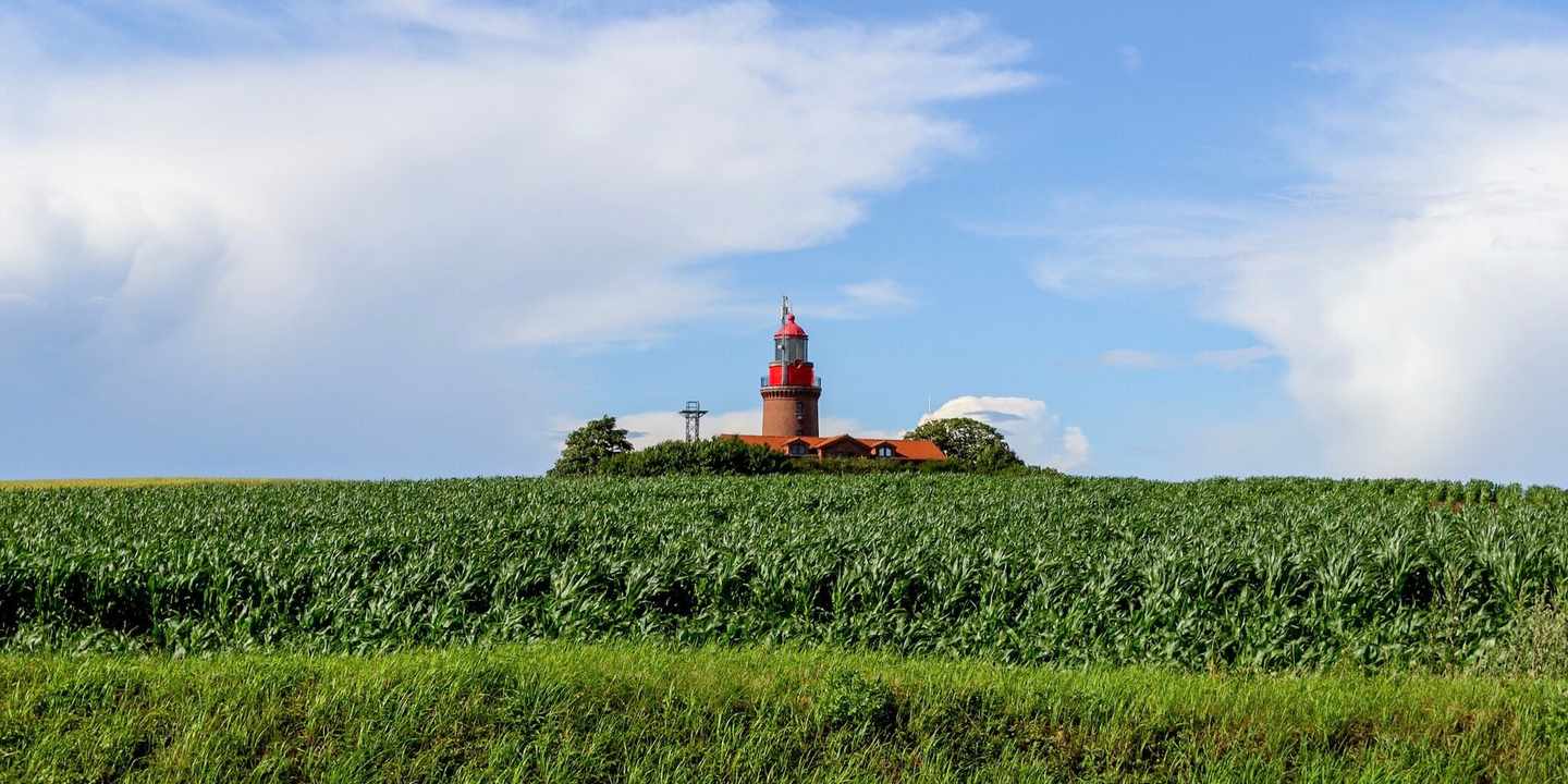 deutschland-ostsee-kuehlungsborn-leuchtturm-g-1207826196.jpg
