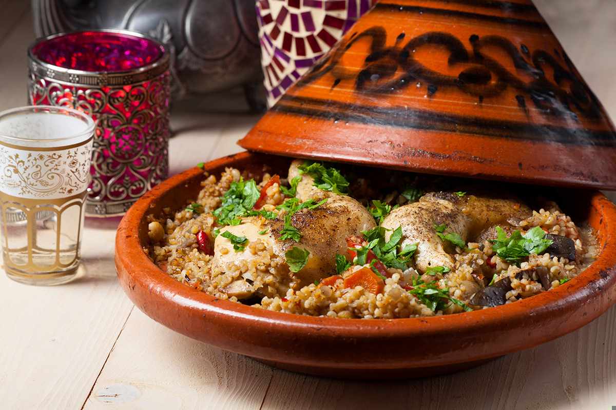 marokko-marrakesch-tajine-t-476808151.jpg