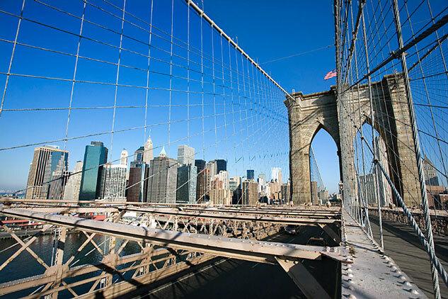 Brooklyn Bridge und Skyline, New York