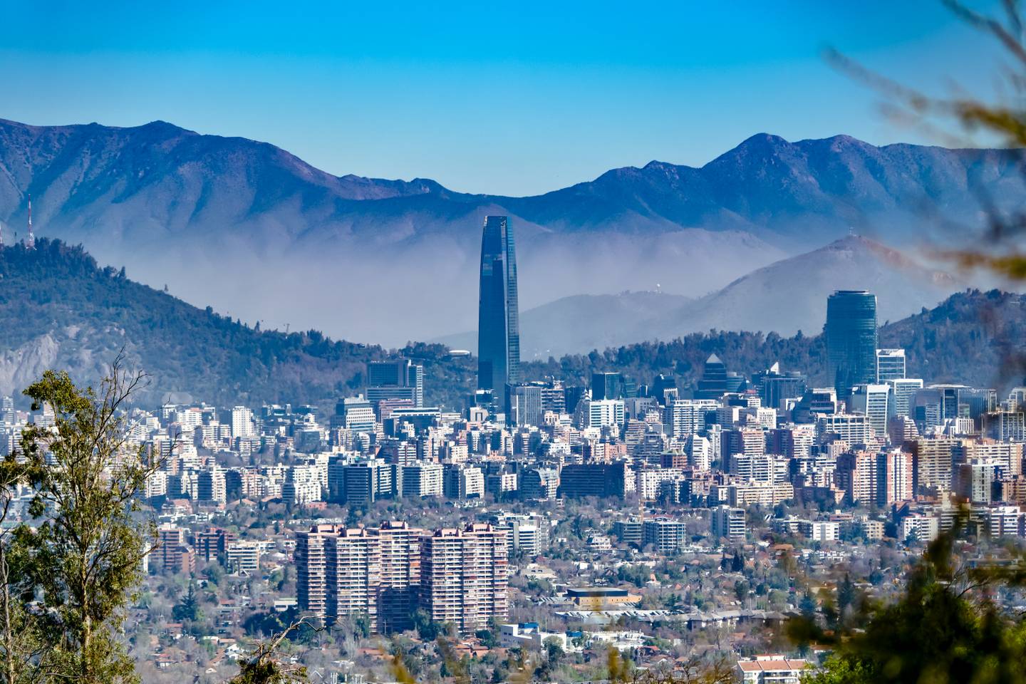 blt6e1af2d63ecda035-chile-santiago-de-chile-skyline-g-2177070402.jpg chile-santiago-de-chile-skyline-g-2177070402.jpg