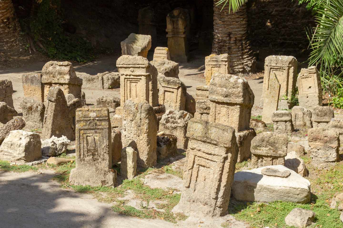 tunesien-karthago-grab-friedhof-tophet-g-1190669694.jpg