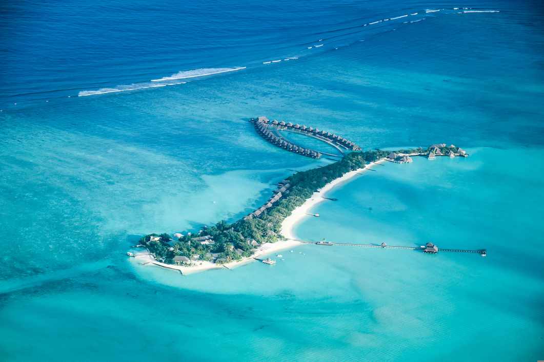 01_01_malediven_insel_ozean_vonoben_dertour_g-540733682.jpg