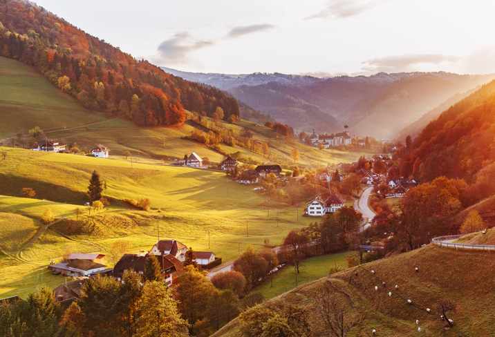 schwarzwald-landschaft-t-639747874.jpg