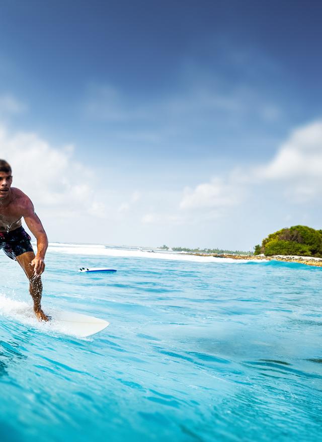Surfen auf den Malediven