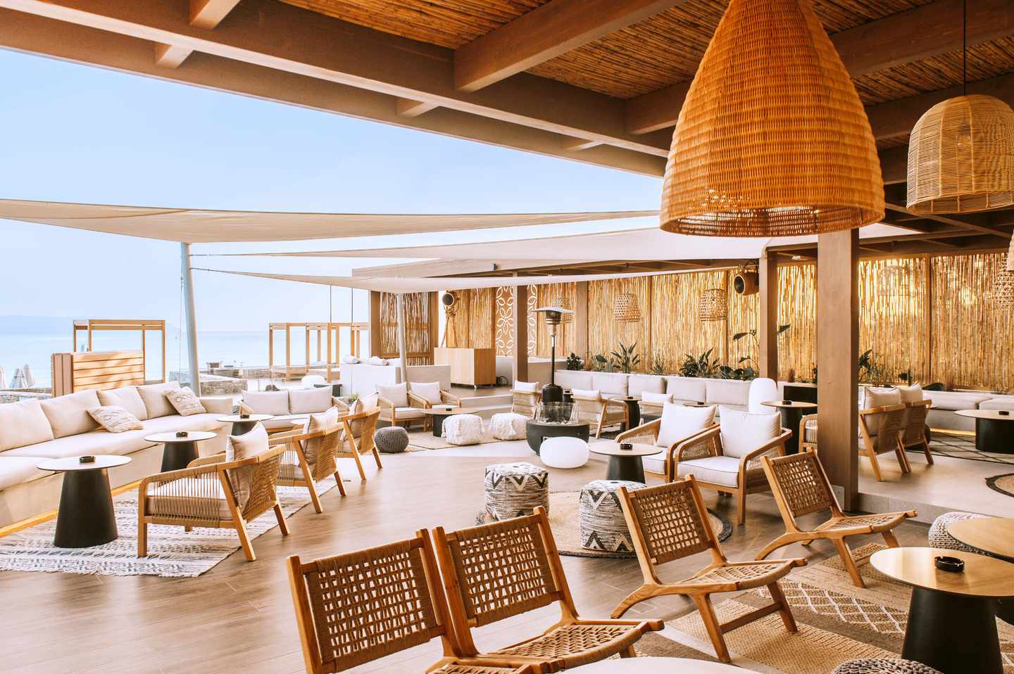 blt5438c98075620c9c-griechenland-kreta-sentido-unique-blue-resort-doppelzimmer-restaurant-terrasse-meerblick-DER1408447.jpg Stilvoll entspannen mit Meerblick im Restaurant des Sentido Unique Blue Resort