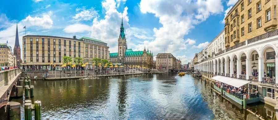 hamburg-innenstadt-t-492842560.jpg
