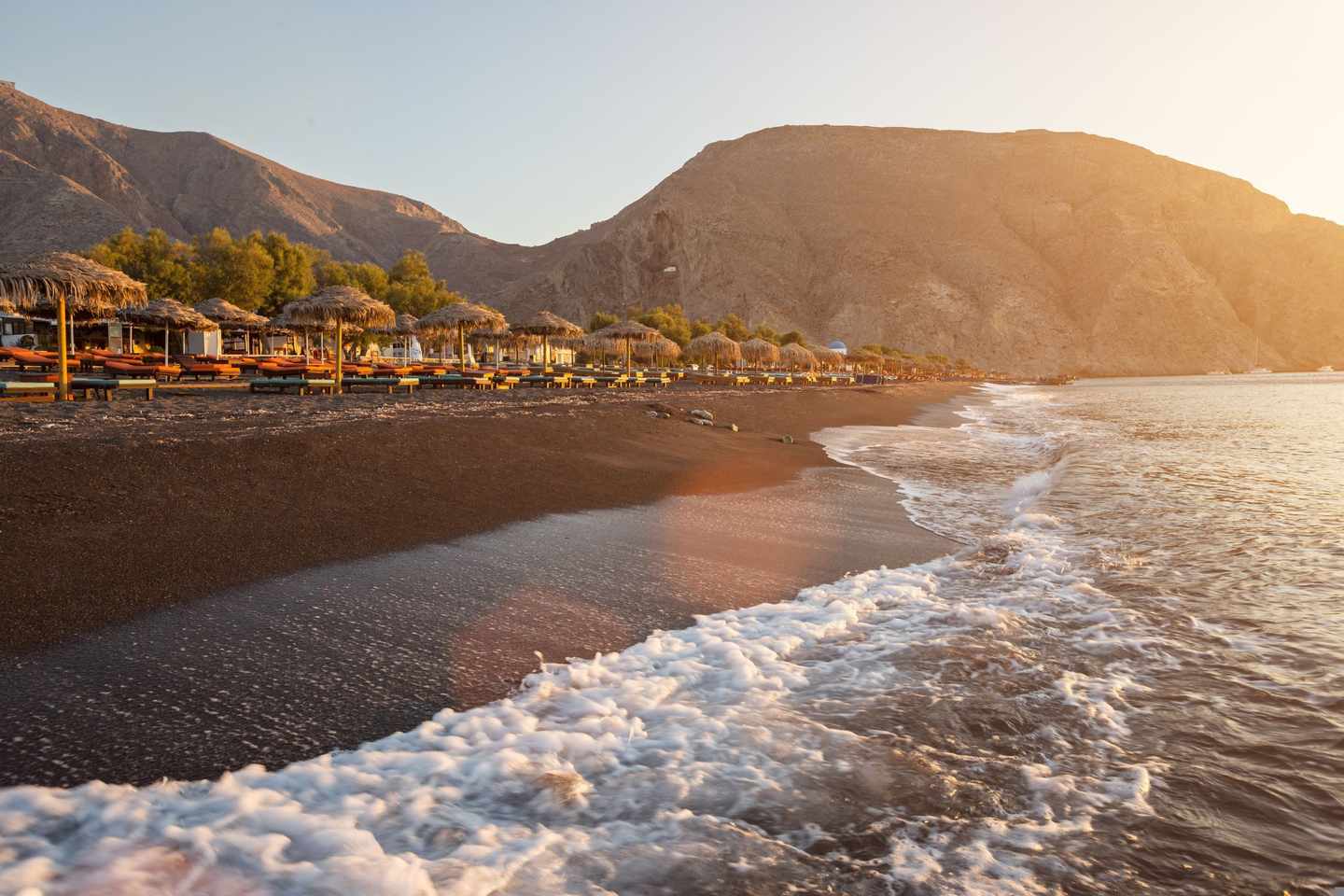 griechenland-perissa-beach-g-931193788.jpg