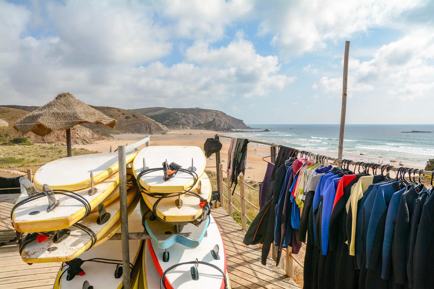 portugal-strand-surfbretter-wetsuits-g-954835234.jpg