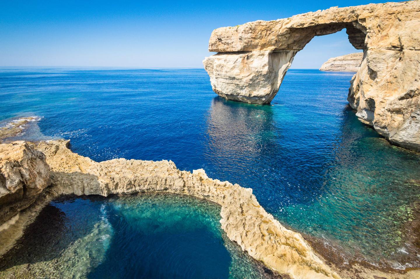 malta-gozo-azure-window-klein-g-475010646.jpg