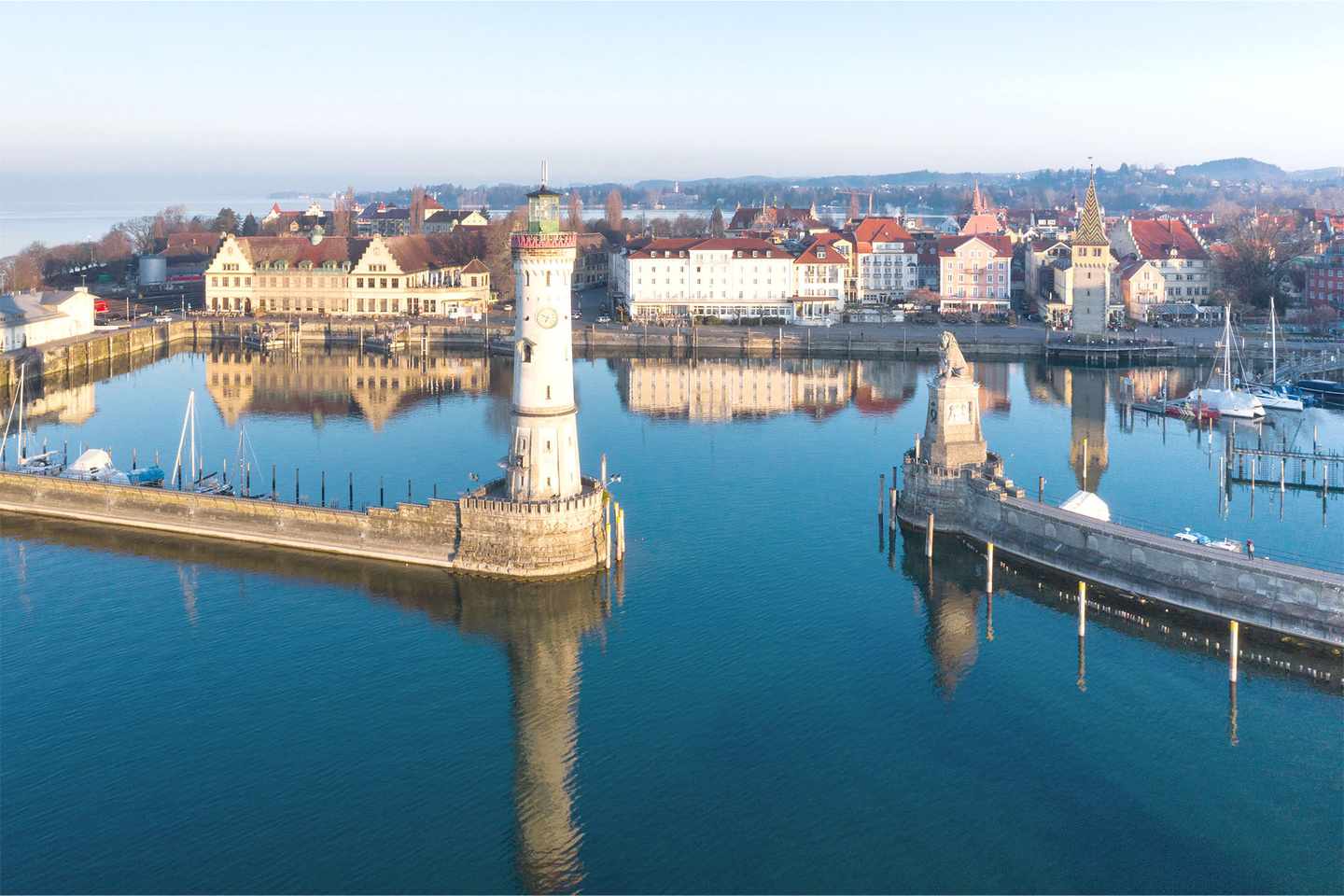 deutschland-bodensee-die-drei-schoensten-inseln-Insel-lindau-beim-sonnenaufgang-g-1290857270.jpg