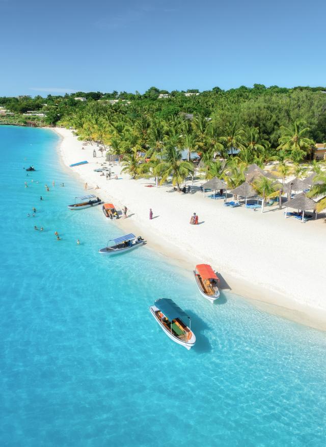Trendziele tansania-sansibar-kendwa-strand-boote-g-2140772787-bearbeitet.jpg