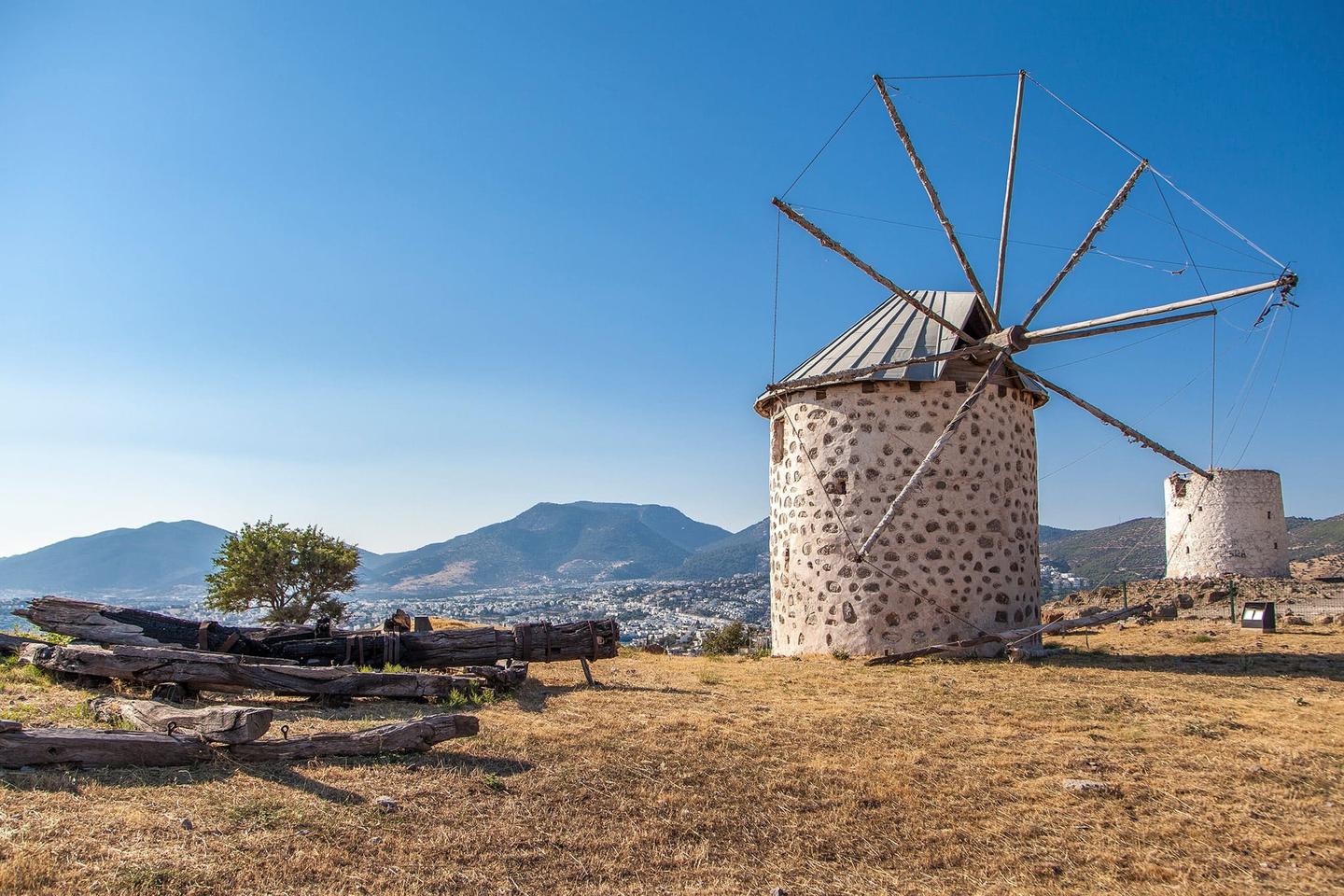 tuerkei-bodrum-windmuehle-g-1208140251.jpg