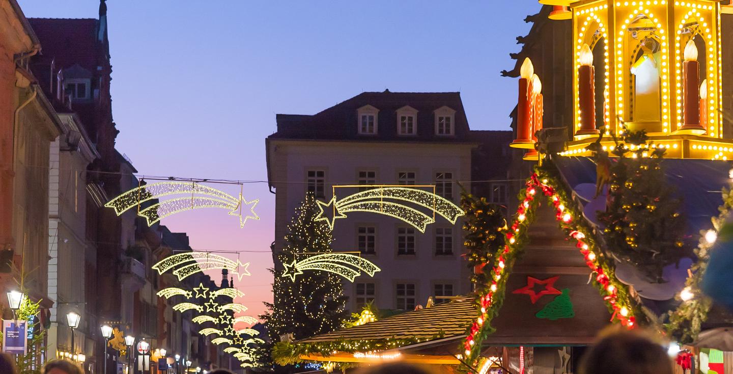 blte17c26eb23a1e411-deutschland-weihnachtsmarkt-g-809799568.jpg deutschland-weihnachtsmarkt-g-809799568.jpg