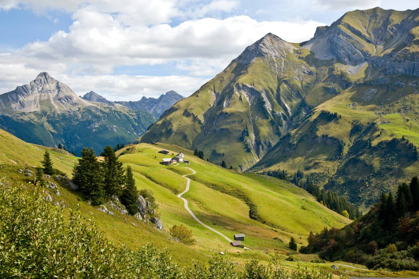 österreich-vorarlberg-bregenzerwald-klein-g-518280517.jpg