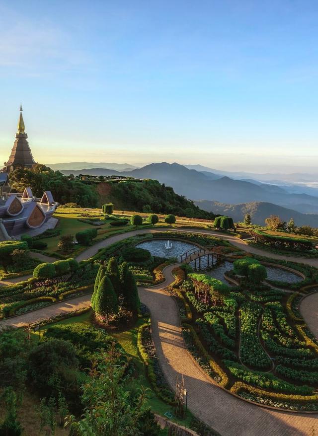 Zu den Angeboten Pagode in Chiang Mai