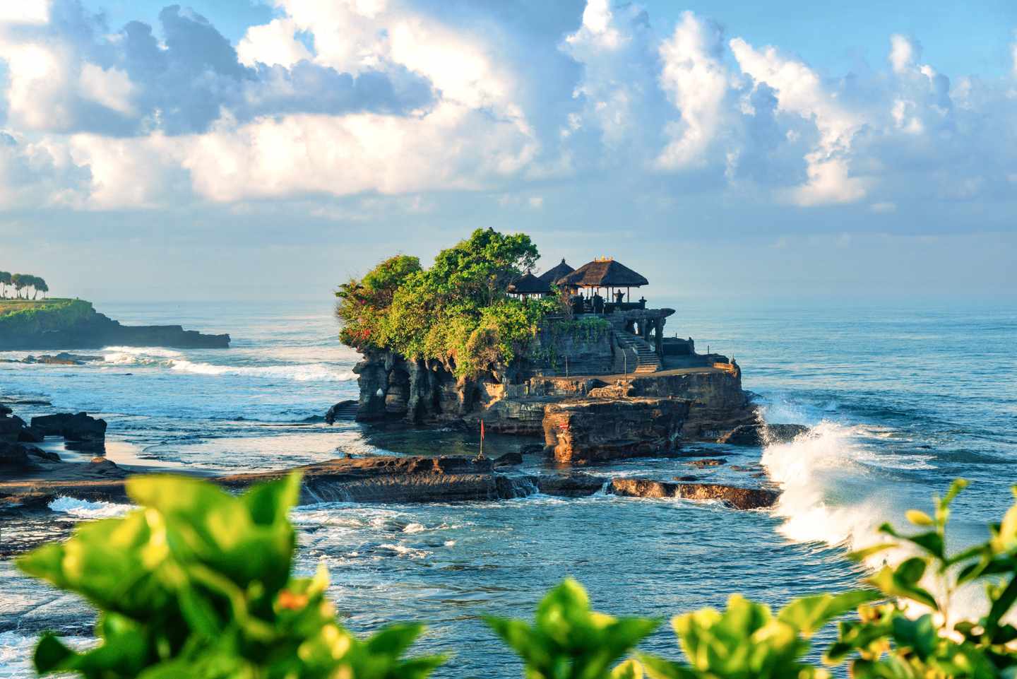 indonesien-bali-tempel-tanah-lot-g-1445548366.jpg