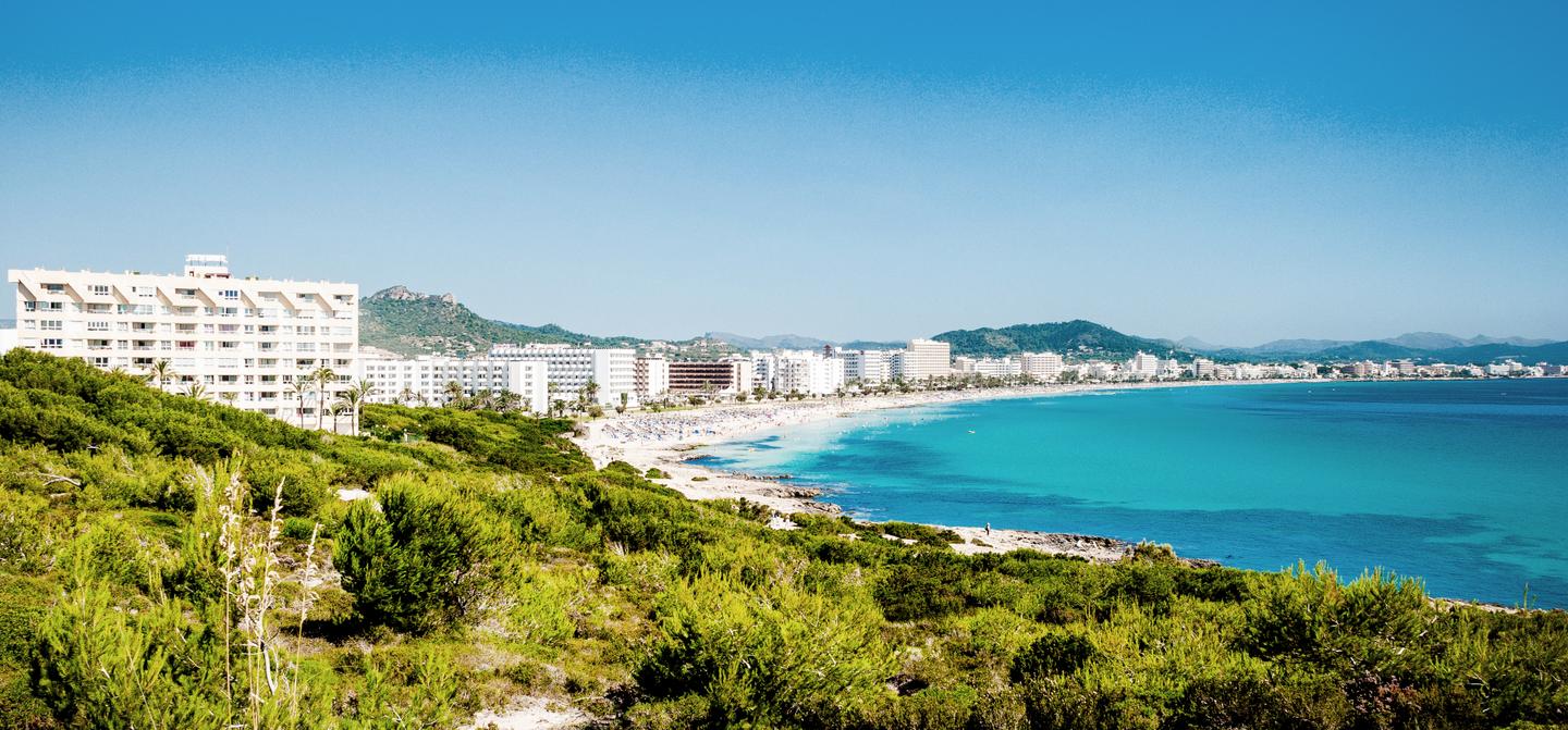 spanien-mallorca-cala-millor-g-973428748.jpg