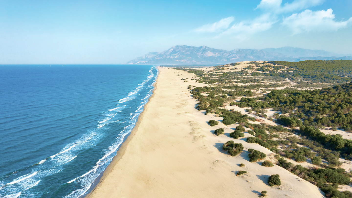 Blick auf den Patara-Strand in Antalya Türkei