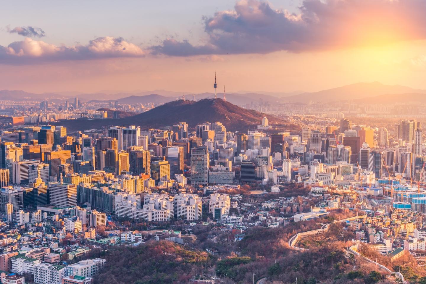 bltabbc07ac8a917735-suedkorea-seoul-skyline-sonnenuntergang-t-621371796.jpg suedkorea-seoul-skyline-sonnenuntergang-t-621371796.jpg