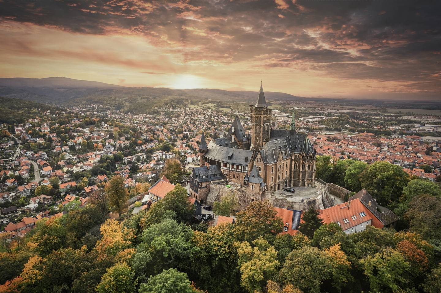 blt8d8d8759489e93f7-deutschland-sachsen-anhalt-wernigerode-schloss-luftaufnahme-g-1347251788.jpg deutschland-sachsen-anhalt-wernigerode-schloss-luftaufnahme-g-1347251788.jpg
