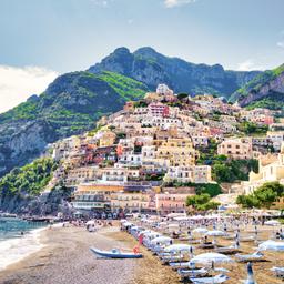 italien-positano-strand-amalfikueste-g-1211564589.jpg