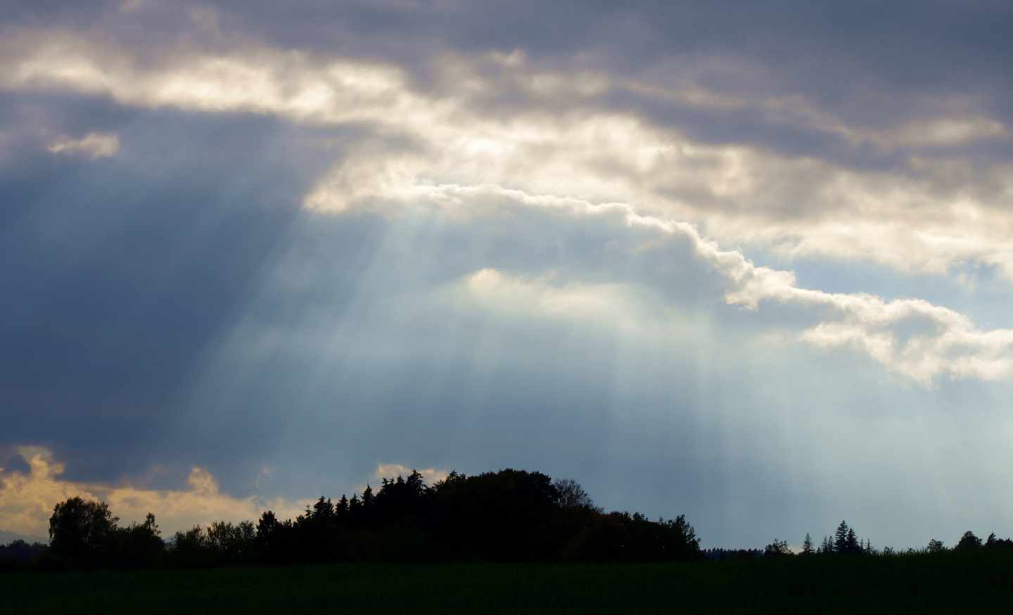 09_deutschland_wetter_wolken_dertour_g-1311271835.jpg