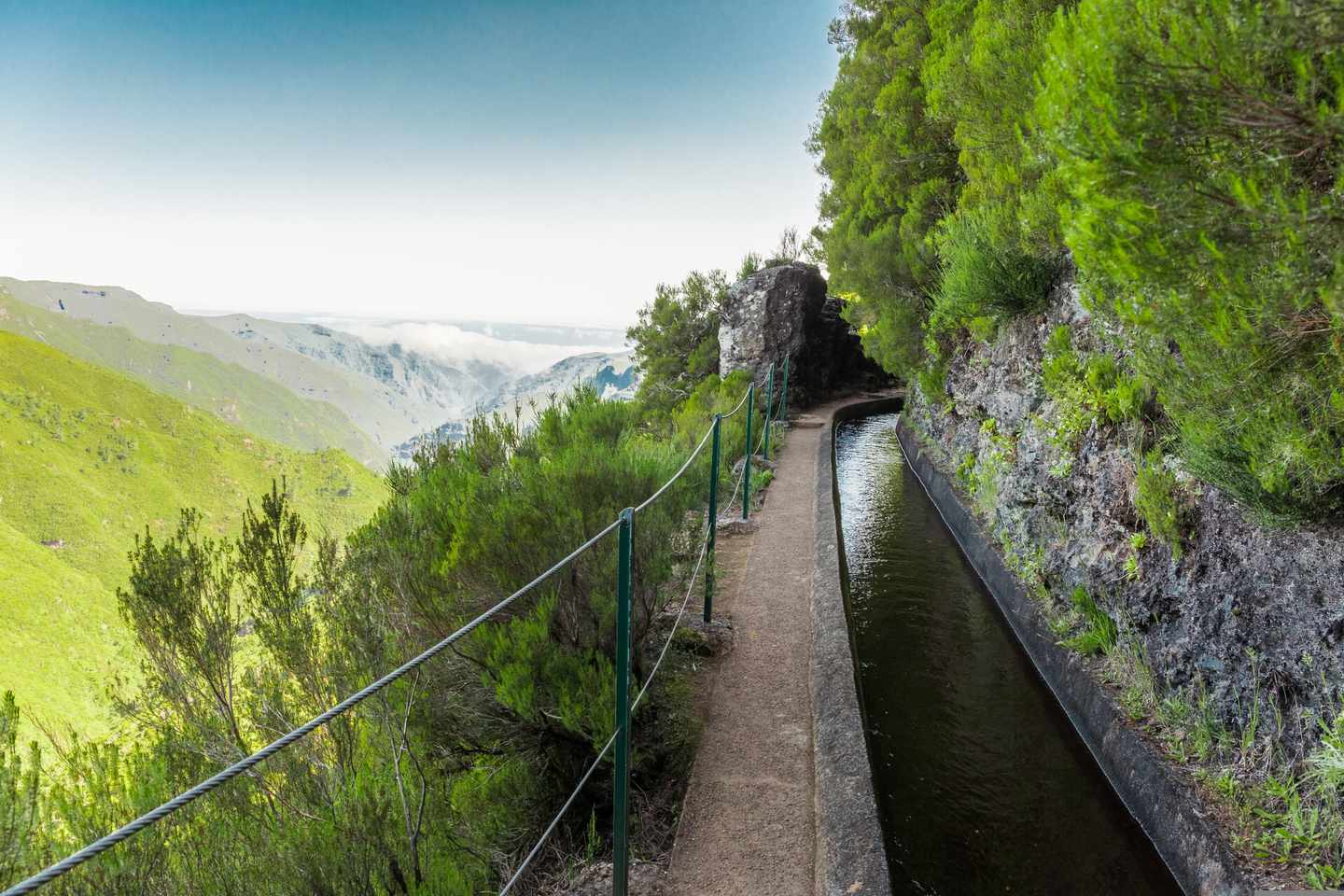 portugal-madeira-levada-klein-g-1255894408.jpg
