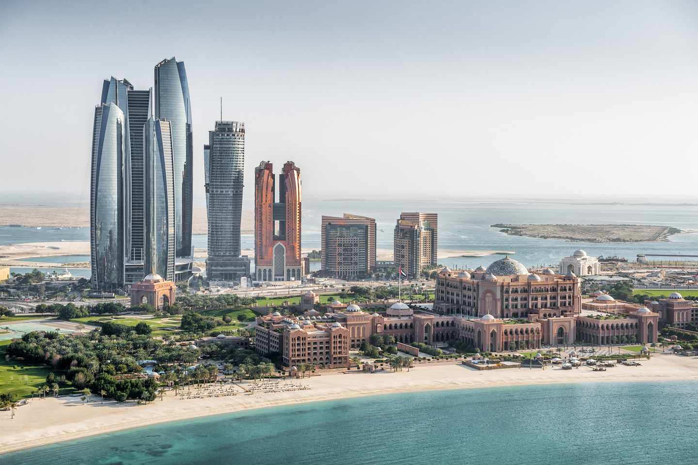 VAE-Abu-Dhabi-Wolkenkratzer-g-494812908.jpg