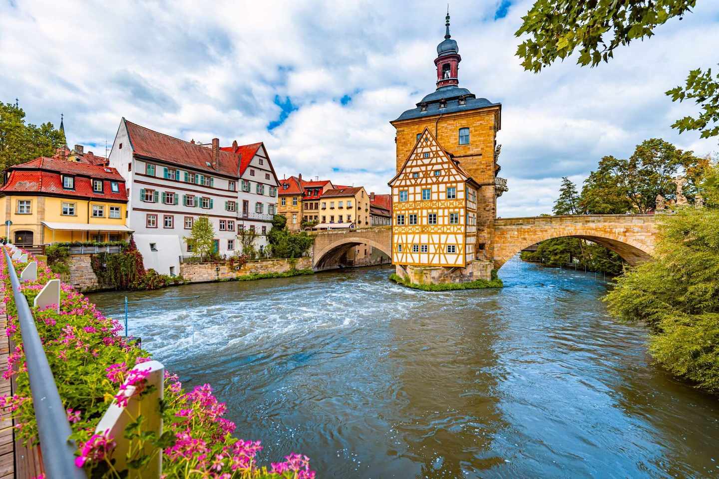 deutschland-bamberg-rathaus-g-1215395349.jpg