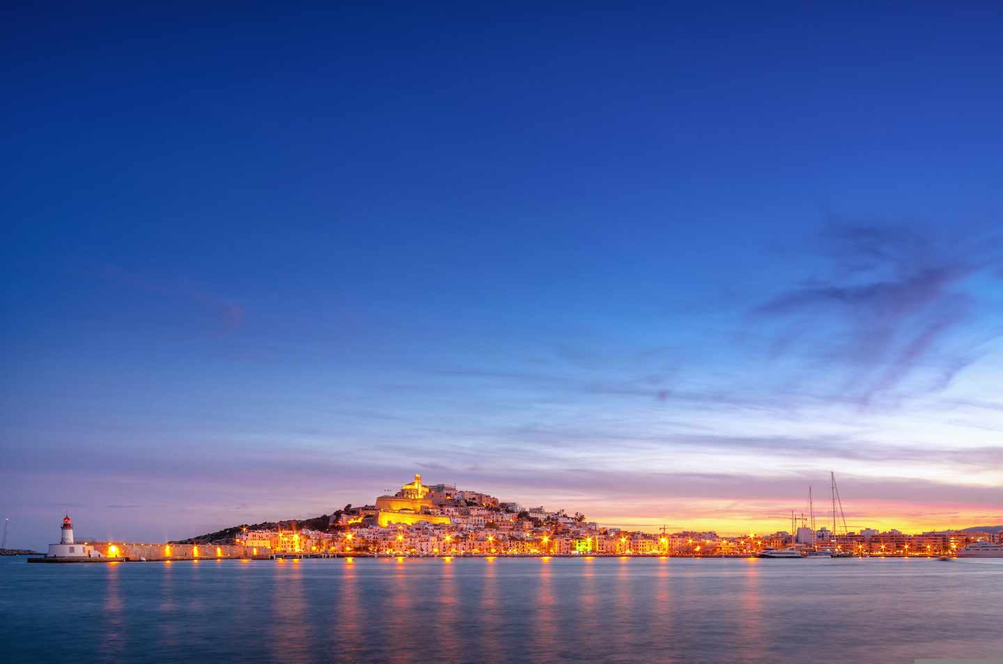 3_spanien_balearen_ibiza_sonnenuntergang_dertour_g-494394961.jpg