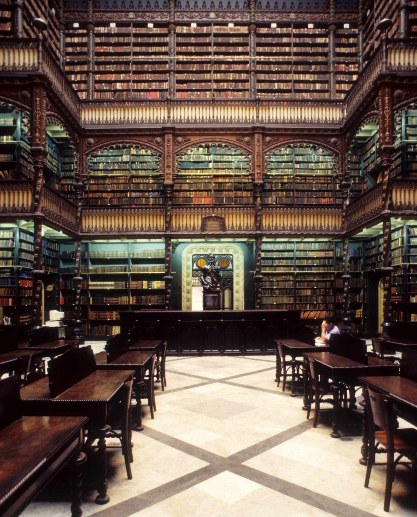 brasilien-rio-de-janeiro-real-gabinete-portugues-de-leitura-bibliothek-g-116009843.jpg