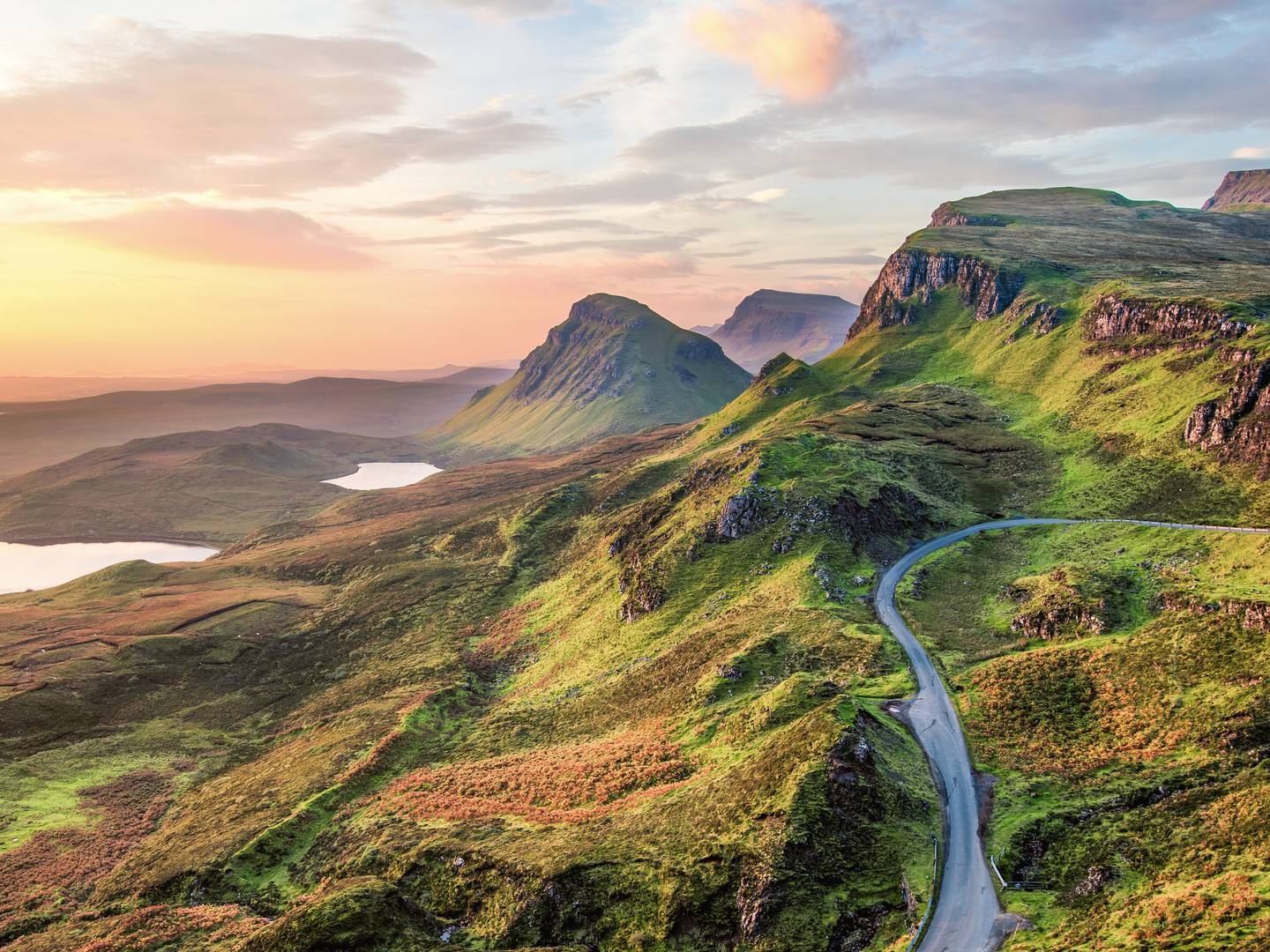 bltd77a3269cd5e2be4-grossbritannien-schottland-quiraing-sonnenaufgang-g-859752992.jpg grossbritannien-schottland-quiraing-sonnenaufgang-g-859752992.jpg