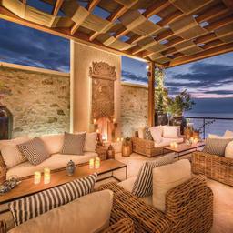 tuerkei-bodrum-allium-bodrum-resort-spa-sitzbereich-meer-f-deluxe.jpg