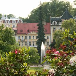 tschechien-marienbad-haus-park-t-91704988.jpg