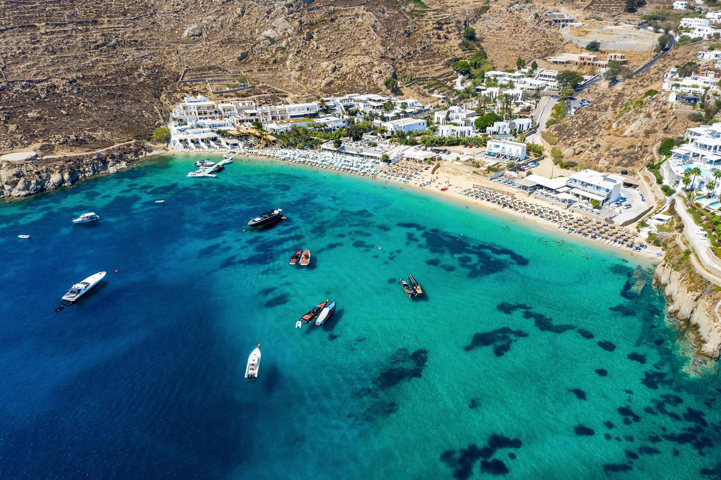 blt72a31b6084192b48-griechenland-mykonos-psarou_-Nammos-beach_-g-1041955678.jpg griechenland-mykonos-psarou_-Nammos-beach_-g-1041955678.jpg