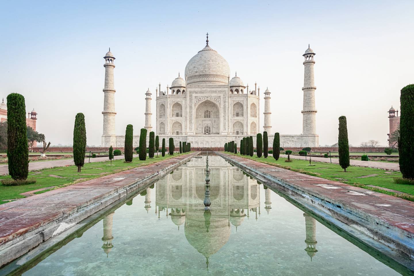 Indien-Denkmal-Taj-Mahal-g-485899645.jpg