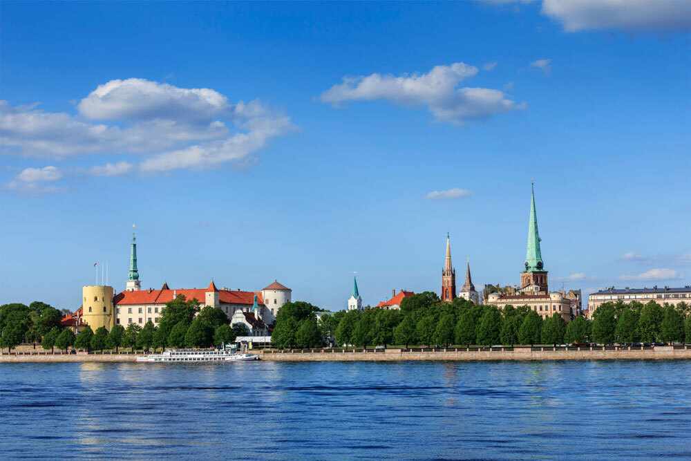 lettland-riga-stadtansicht-t-527676593.jpg