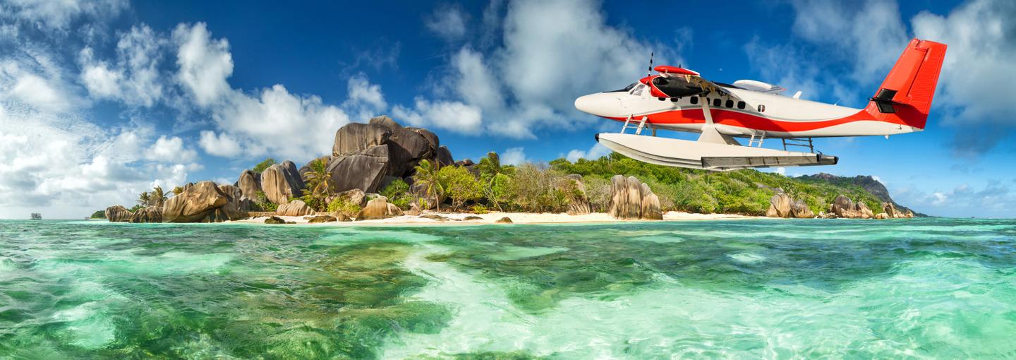 seychellen-wasserflugzeug-t-612623958.jpg